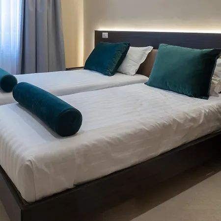 Hotel N42 3*